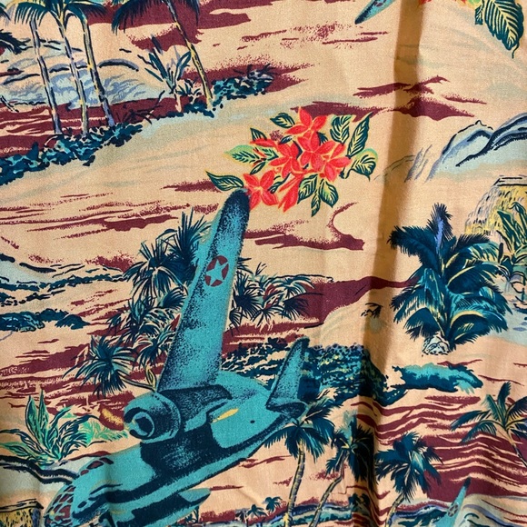 EUC VINTAGE GUESS MARCIANO ISLAND PRINT BUTTON DOWN SHIRT. - Picture 9 of 10